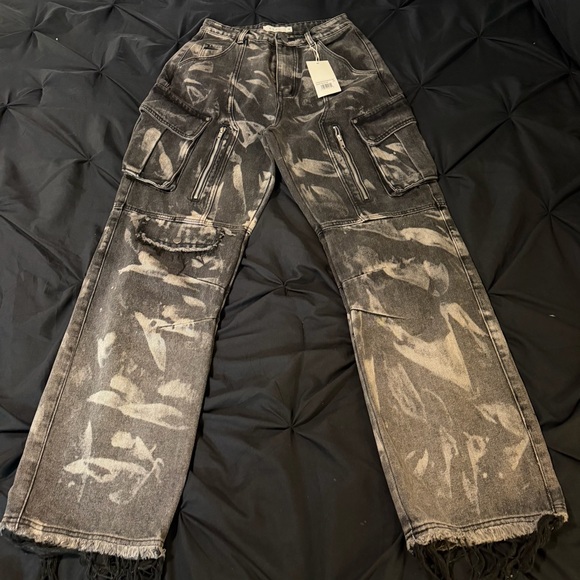 MNML Men's Baggy Black Cargo Pants